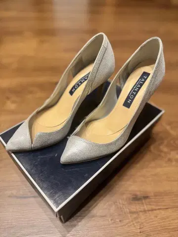 TALANTON 실버 스틸레토 하이힐