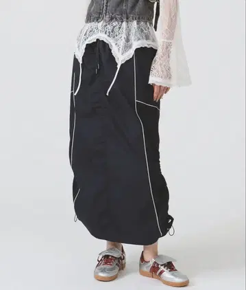 RayBEAMS 레이스 절개 트랙 스커트 네이비