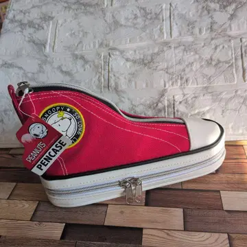 [택 포함 새상품] 스누피 스니커즈형 펜 케이스