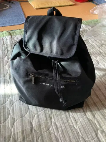 블랙 플랩 백팩