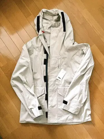 파운더 마운틴 파카 베이지 사이즈 3