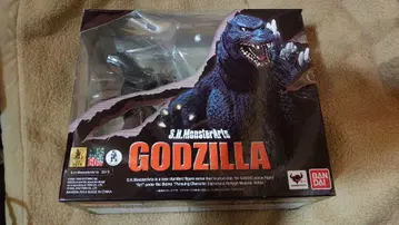 S.H.Monsterarts 고질라