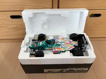 베네통 B186 G.벨거 1986 1/18 MINICHAMPS