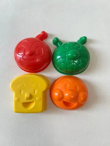 호빵맨 캐릭터 얼굴 모양 완구 4개 세트 모래 틀