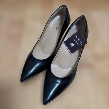 미사용 새상품 천연 가죽 와코루/서세스워크 23cm 힐 7cm