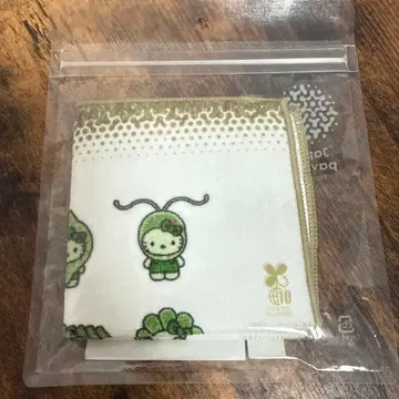 헬로키티 타월 손수건 모키티