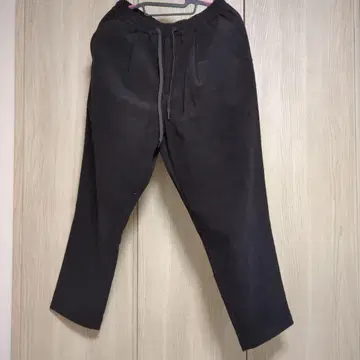 relume (레리움) 블랙 코듀로이