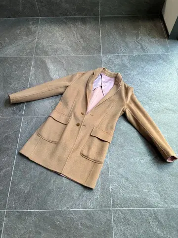 새상품급 컴시즘 네이비 템포 체스터 코트 S 고급 라인