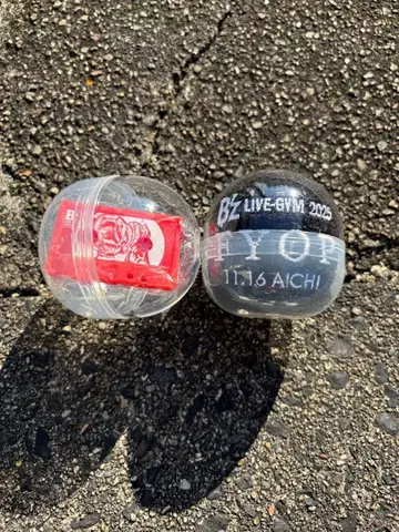 B'z LIVE-GYM 2025 가챠가챠 빨간색