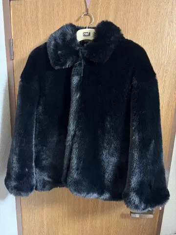 블랙 인조 모피 자켓 에코 퍼 하프 코트 카라 부착 PA221063