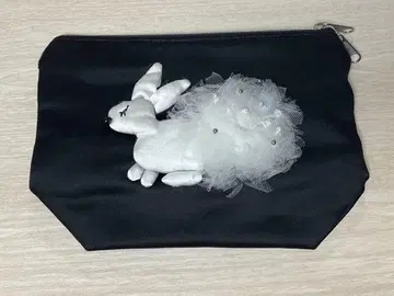 토끼 파우치 새틴