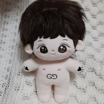 GG 로고가 달린 귀여운 봉제 인형