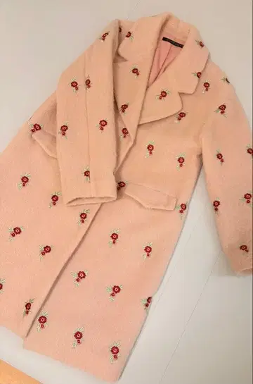 lily brown CANDY STOCK 자수 비쥬 코트