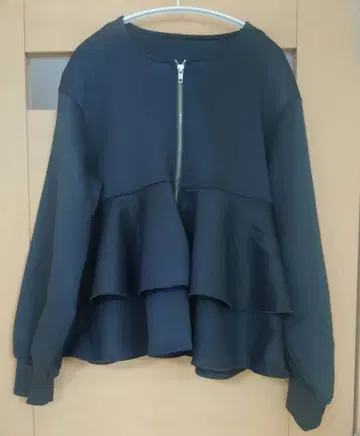 그레이 프릴 집업 자켓