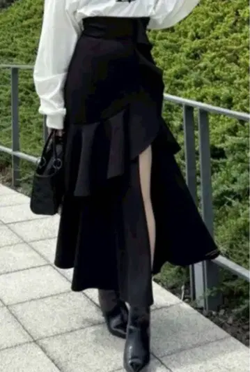 프릴 슬릿 하이웨스트 스코트 숏팬츠