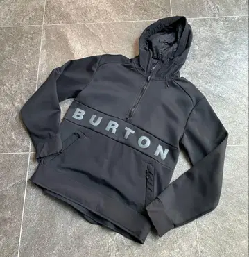 새상품급 BURTON 블랙 하프 지퍼 후드티 XS 속기모