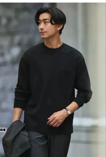 오리히카 블랙 긴팔 티셔츠