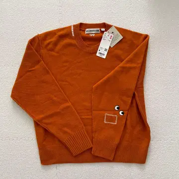유니클로 아냐 ANYA HINDMARCH 콜라보 스웨터 오렌지 M