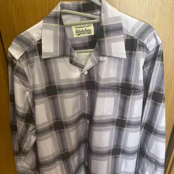 체크 무늬 긴팔 셔츠 M 사이즈