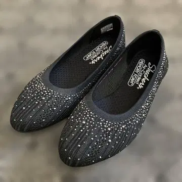 스케쳐스 블랙 반짝이는 2E 펌프스