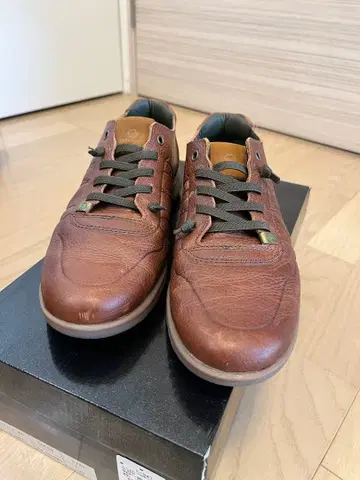 새상품급 SLOWWALK 스니커즈 EU40(24.5cm)