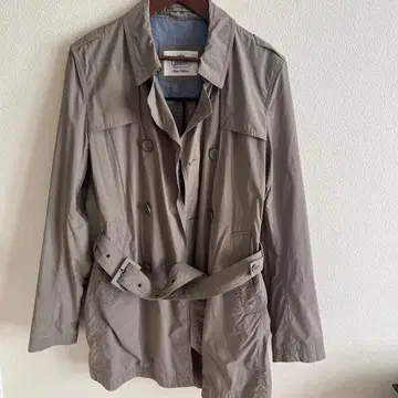 Herno 베이지 트렌치코트