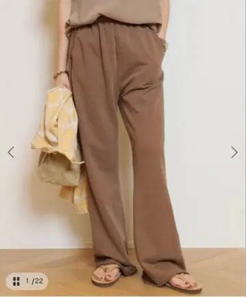 [ 미사용 택 포함 ] REMI RELIEF FLARE 팬츠/카멜/38