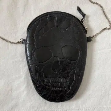 LIMI feu 해골 파우치