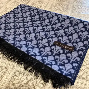 PATRICK COX 실크 머플러 네이비