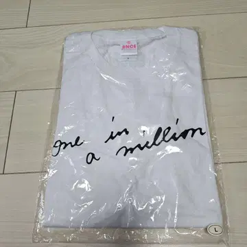 TWICE 티셔츠 L 사이즈 3장 + 스포츠 타월