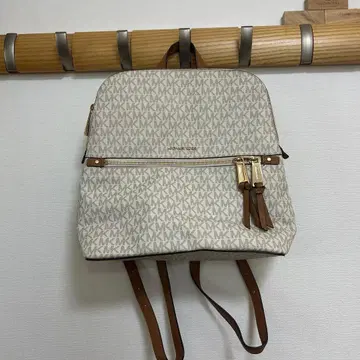 Michael Kors 로고 프린트 백팩