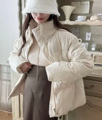 Ada. 코듀로이 충전솜 다운 자켓