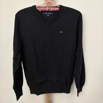 타미힐피거 니트 스웨터 블랙 V넥 S 사이즈