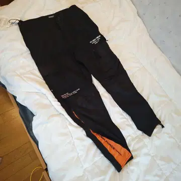 택 포함 새상품 AVIREX 팬츠 블랙 밀리터리