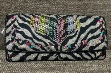 제브라 패턴 장지갑 하트 무늬 자수 비즈 카드 수납 다수