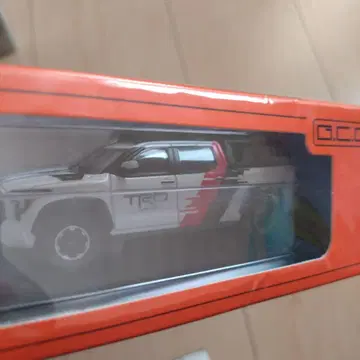 TOYOTA Tundra TRD PRO 1/64