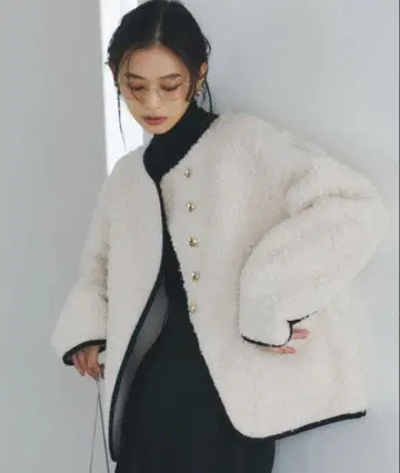 anuans 파이핑 보아 자켓