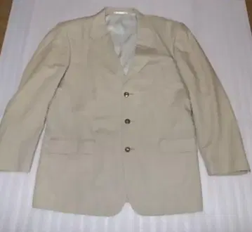 새상품급 유니클로 남성용 자켓 L 베이지 테일러드 자켓 3버튼