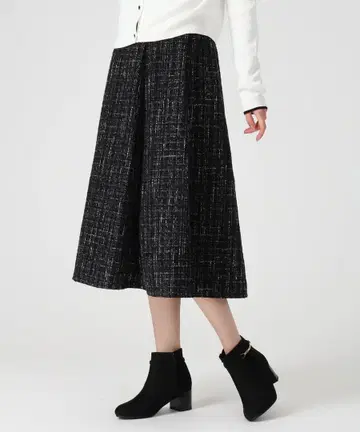 미슈마슈 MISCHMASCH 트위드 A라인 스커트 블랙