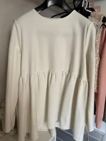 yori 소프트 속기모 프릴 블라우스