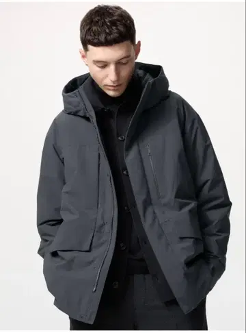 유니클로 UNIQLO 하이브리드 다운 후드티 08 Dark Gray