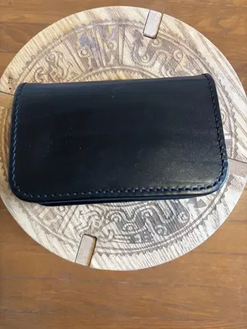 쿠로바 새들 레더 미들 지갑