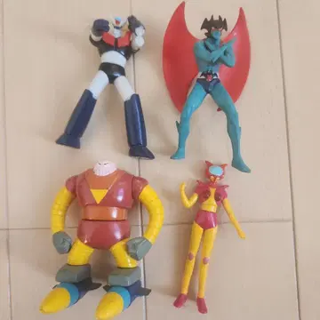 가샤폰 마징가 Z 대 데빌맨 캐릭터 피규어 4체 세트