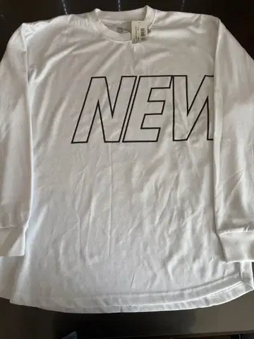 NEW ERA 빅 로고 긴팔 티셔츠 M