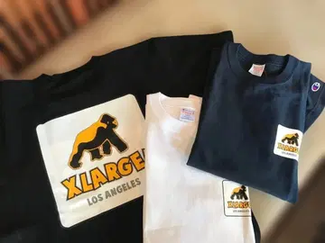 X-LARGE / CHAMPION S/S TEE WALKING APE