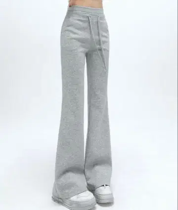 그레이 맨투맨 플레어 팬츠 S 사이즈