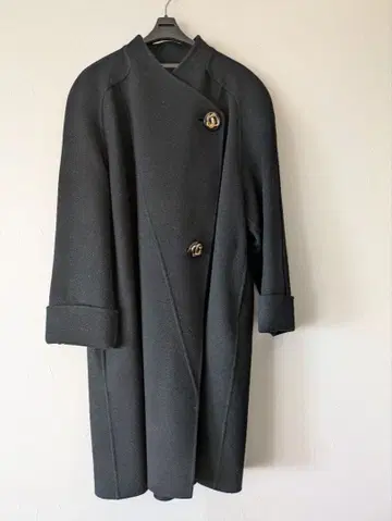 레센트 피스 안감 프린트 블랙 롱 코트