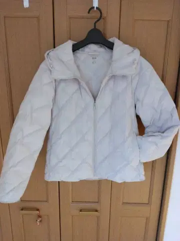 유니클로 퍼프 테크 후드티