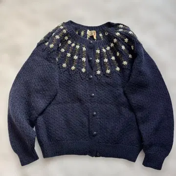 네이비 꽃 무늬 자수 가디건 Blueberry Farm