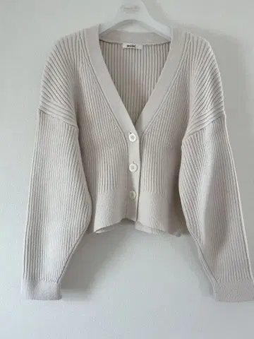 스나이델 니트 가디건 아이보리